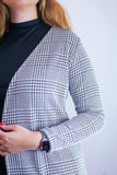 Cardigan com Bolsos Frontais em Lãzinha Jacquard Midi Dalila